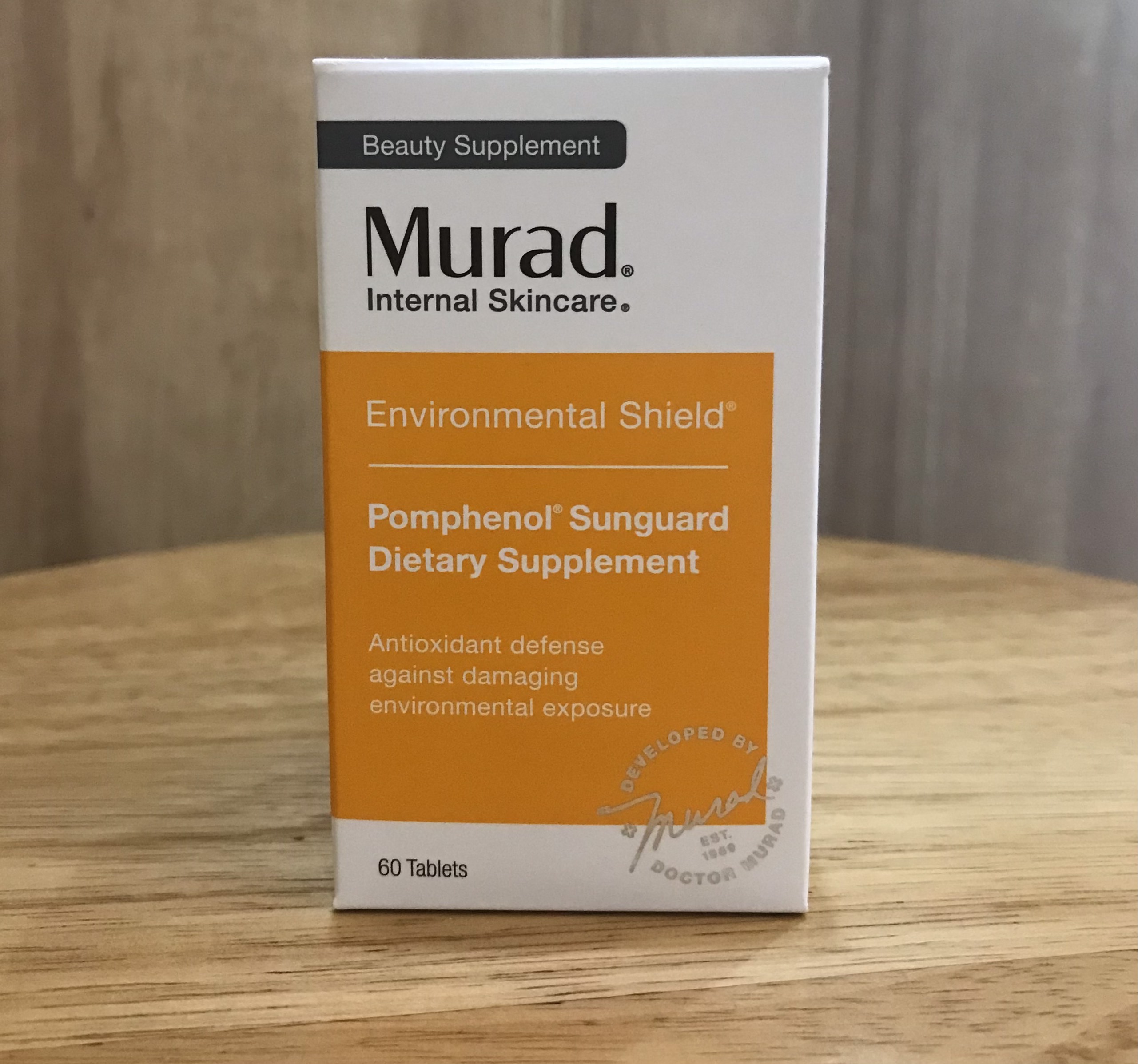 Viên uống chống nắng Murad